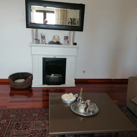In Mit Terrasse, Gemeinsamem Pool Und Garten Apartman *